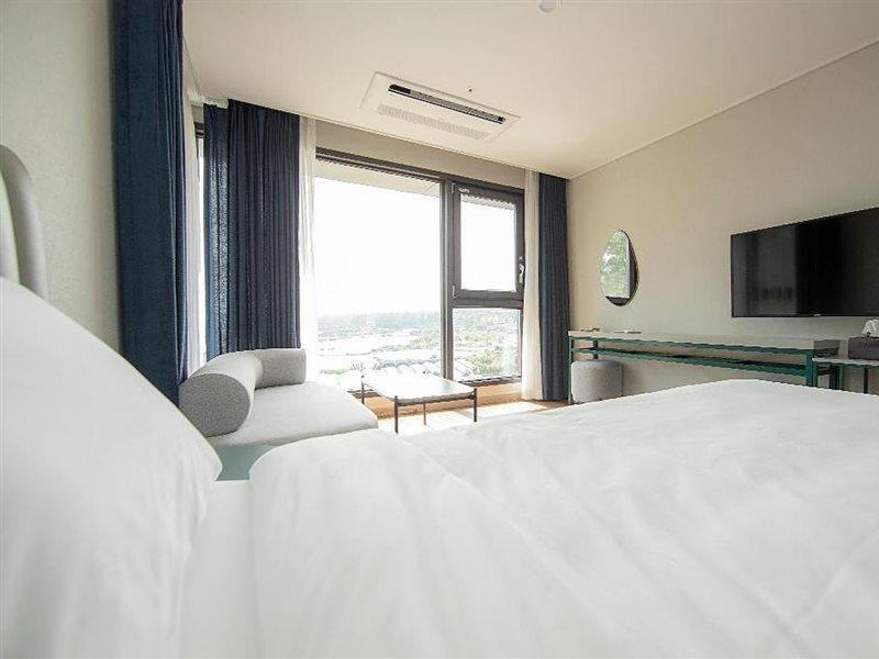 Hotel Seogwipean Seogwipo Esterno foto
