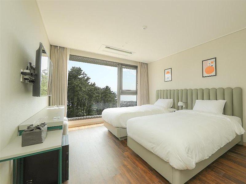 Hotel Seogwipean Seogwipo Esterno foto