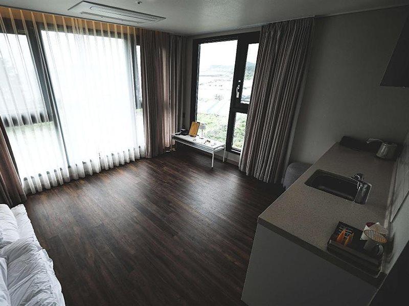 Hotel Seogwipean Seogwipo Esterno foto