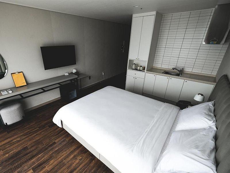 Hotel Seogwipean Seogwipo Esterno foto