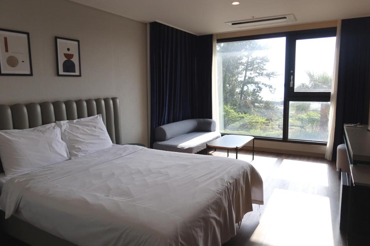 Hotel Seogwipean Seogwipo Esterno foto