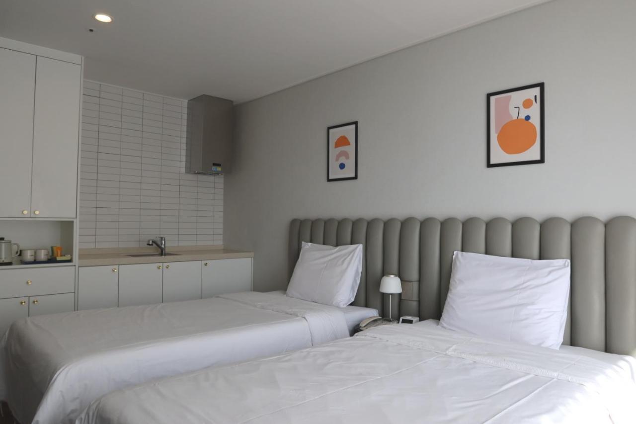 Hotel Seogwipean Seogwipo Esterno foto