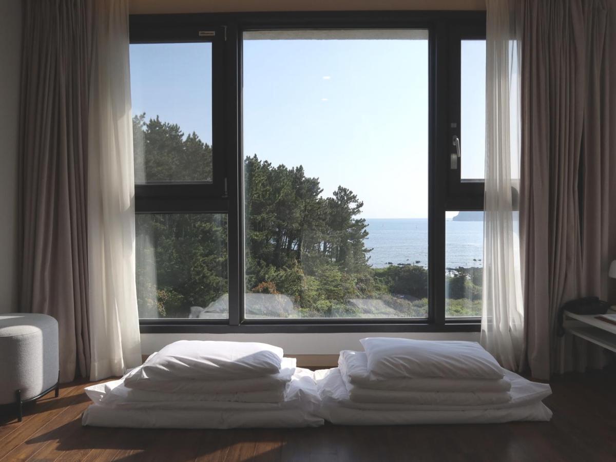 Hotel Seogwipean Seogwipo Esterno foto