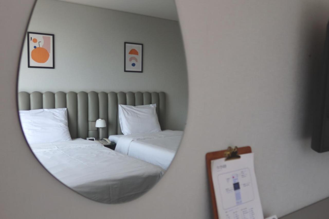 Hotel Seogwipean Seogwipo Esterno foto
